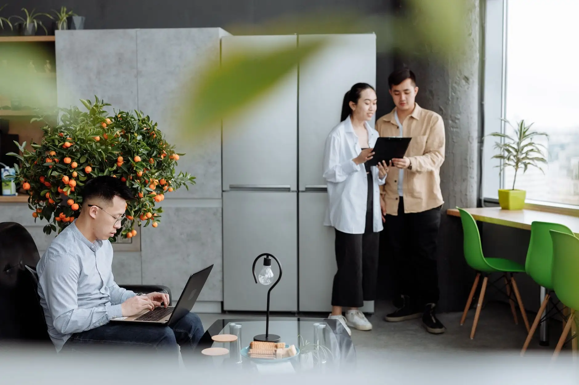 变频柜与PLC控制柜的协同设计：提升工业设备运行稳定性的关键